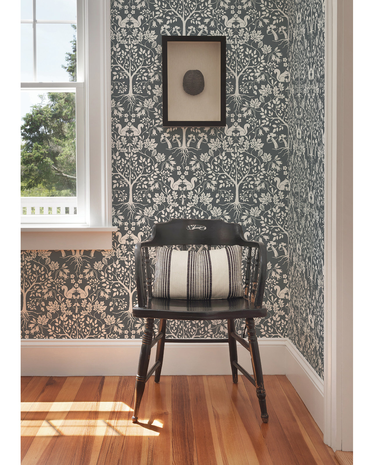 Aimon Floral Wallpaper, Gray