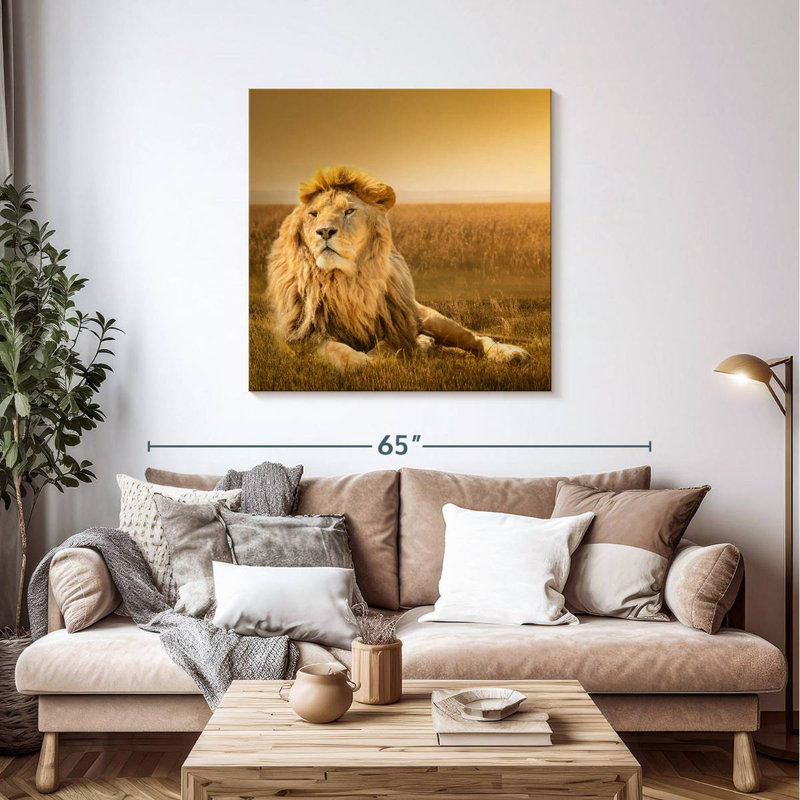 Crowle Glorious Lion en safari, H 39 po x l 39 po