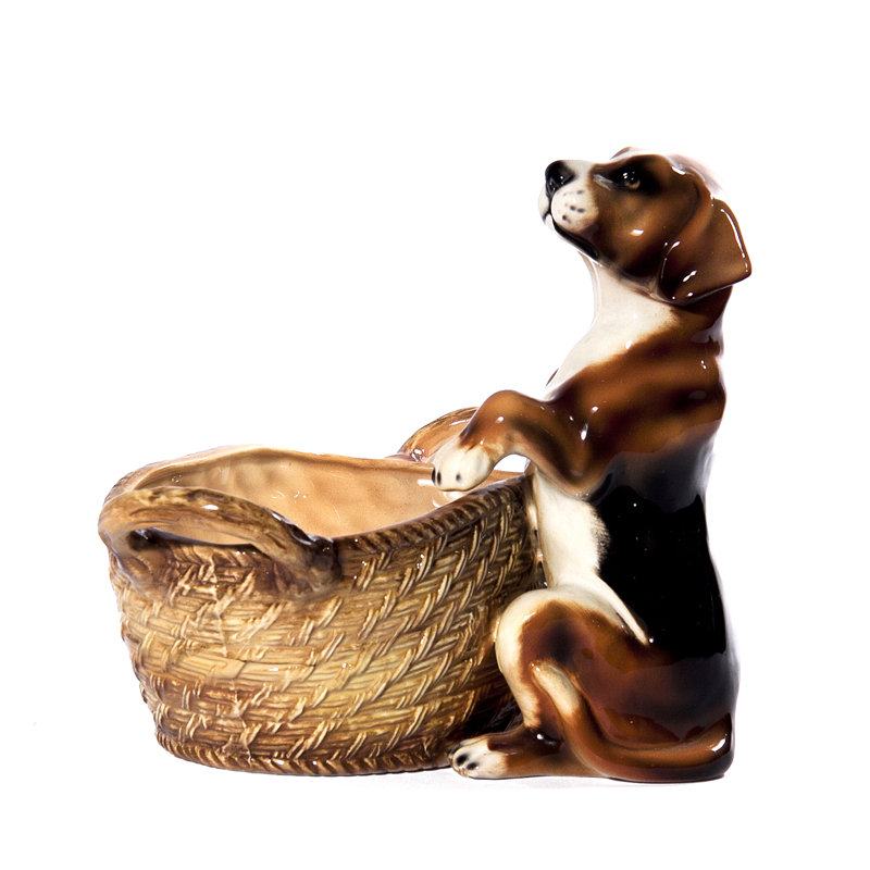 Figurine beagle pour chien avec panier