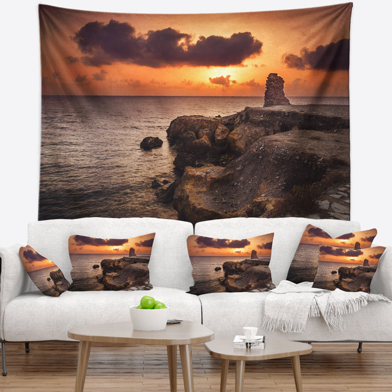 Tapisserie sur la plage avec ruines antiques, H 50 po x l 60 po