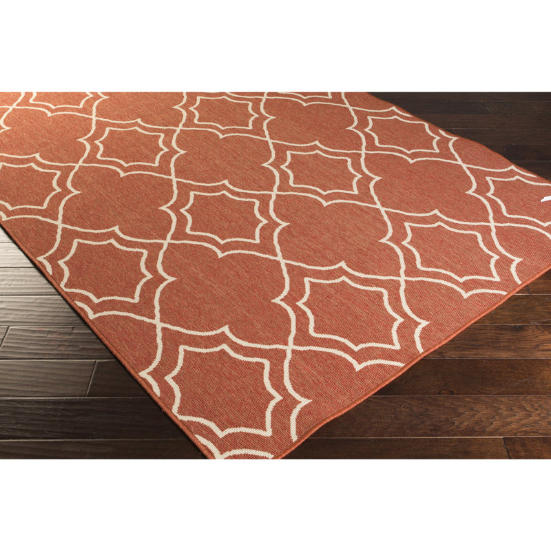 Amato Geometric Indoor / Outdoor Rug, Rectangle 2'3" x 4'6"