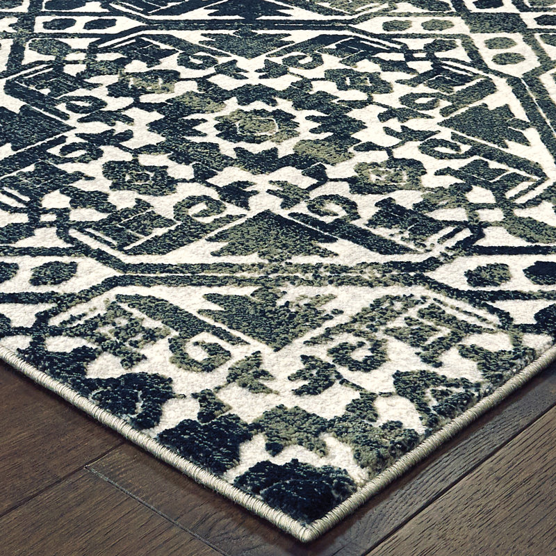 Leonel Geometric Indoor Rug, Rectangle 5'3" x 7'6"