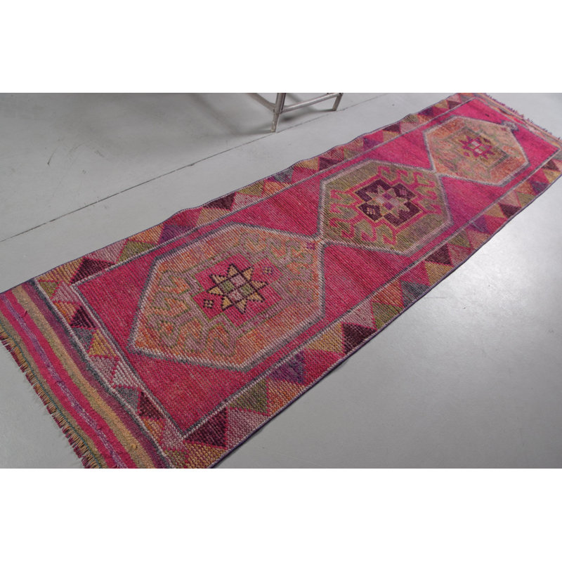Tapis turc classique rose Herki pour les espaces intérieurs et les chambres d'inspiration bohémienne