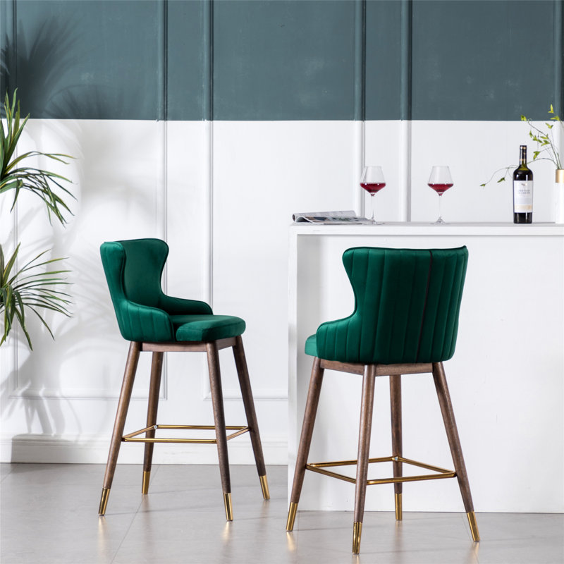 Ensemble charmant de deux tabourets de bar à oreilles pour une expérience d'assise élégante