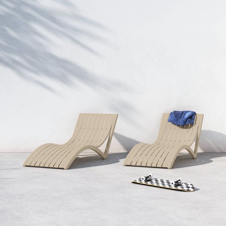 Farrah 28'' Outdoor Chaise Lounge
