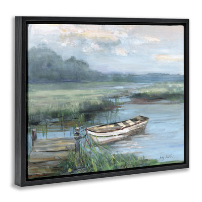 Barque amarrée au bord du lac