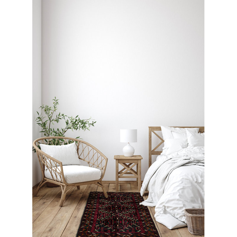 Tapis bleu marine Teimani 3 pi 8 po x 6 pi 6 po