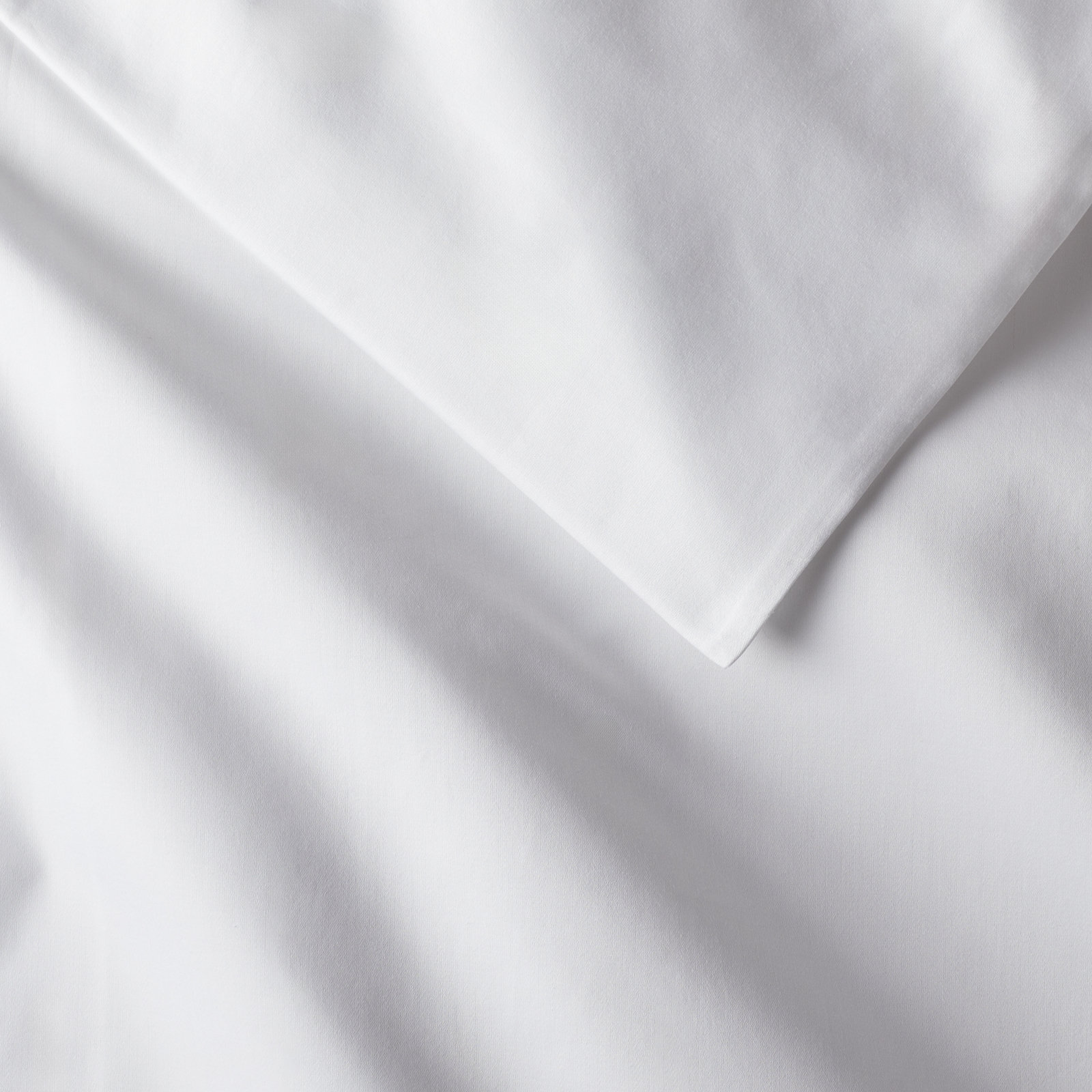 Danfield Cotton Sateen Duvet Cover Set, White, Full / Queen Duvet Cover + 2 Pillow Shams