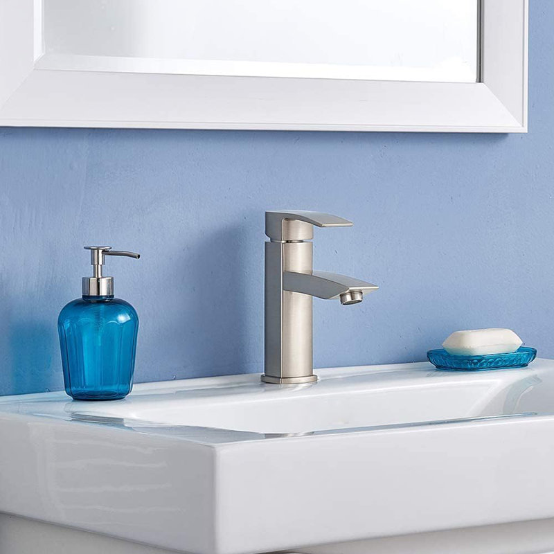 Single-Hole Single-handle Bathroom Faucet