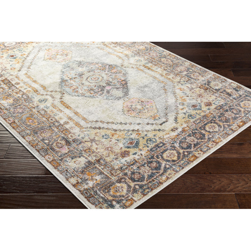 Annika Oriental Indoor Rug, Rectangle 5'3" x 7'3"