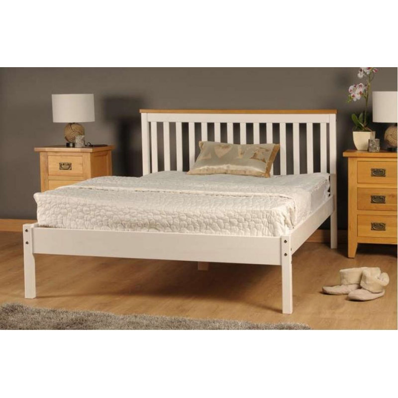 Jaclin Solid Wood Bed, White, Kingsize (5')