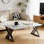Table basse moderne moderne avec plateau en faux marbre et structure en métal noir, centre de table de style industriel pour le salon, la chambre à coucher ou le bureau personnel