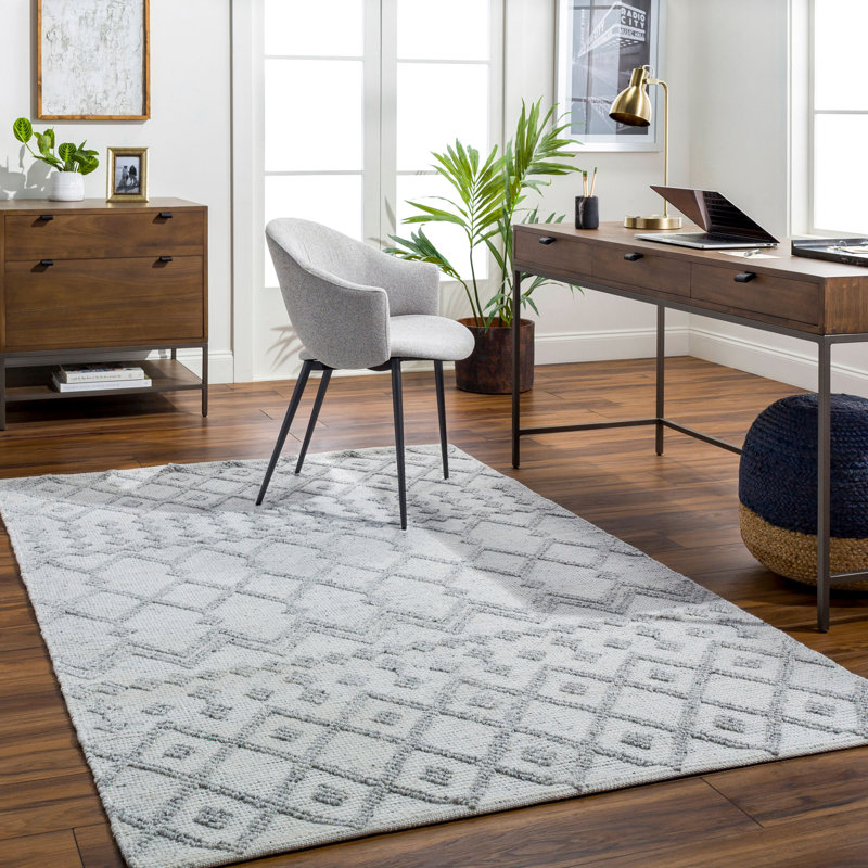 Aney Geometric Indoor / Outdoor Rug, Rectangle 9' x 12', Light Gray