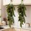 Ensemble de 2 branches de pin artificielles avec cônes plantes vertes aiguilles de pin plantes suspendues artificielles à l'extérieur Accessoires de bricolage pour l'extérieur pour couronne de Noël et décoration de jardin (vert)