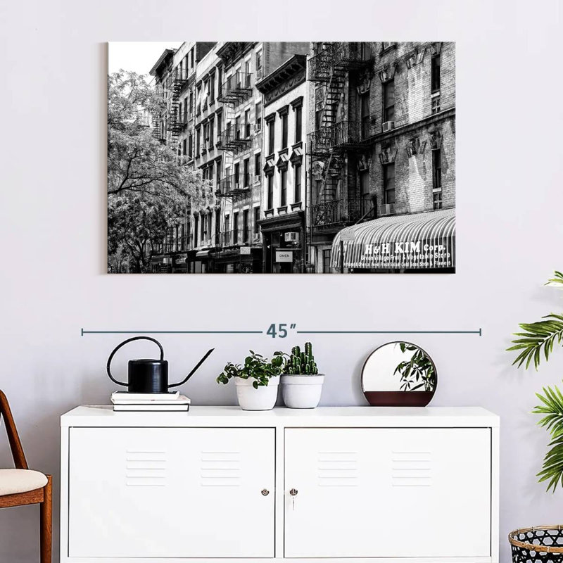 Lilie NYC, façades de bâtiments II, H 26 po x l 39 po