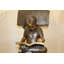 Statue garçon en bronze assis par boîte aux lettres lisant un livre - L 16 po x l 20 po x H 50 po