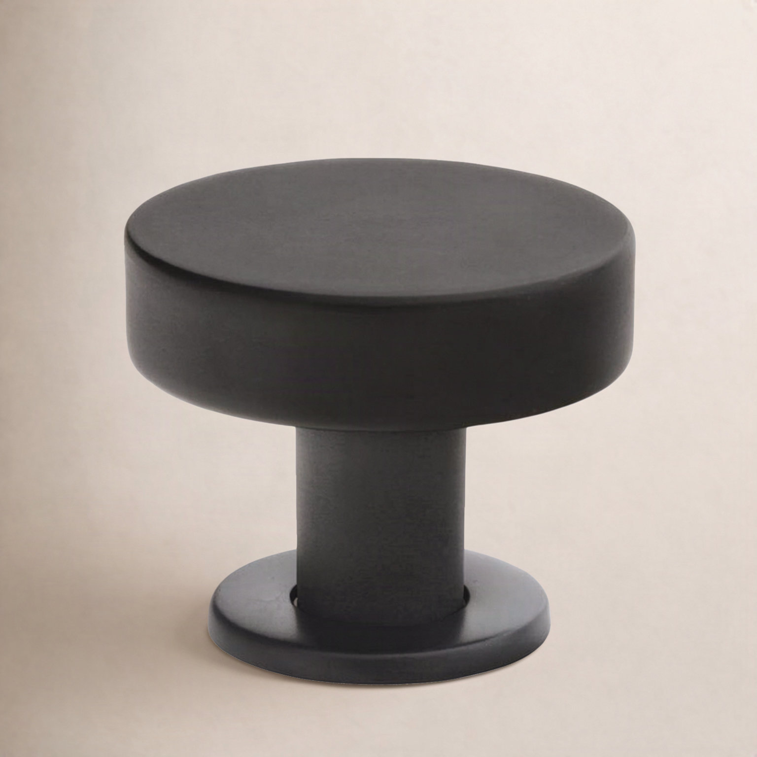 Cadet Mushroom Knob Knob, 1.75" H x 1.75" W x 1.37" D, Flat Black