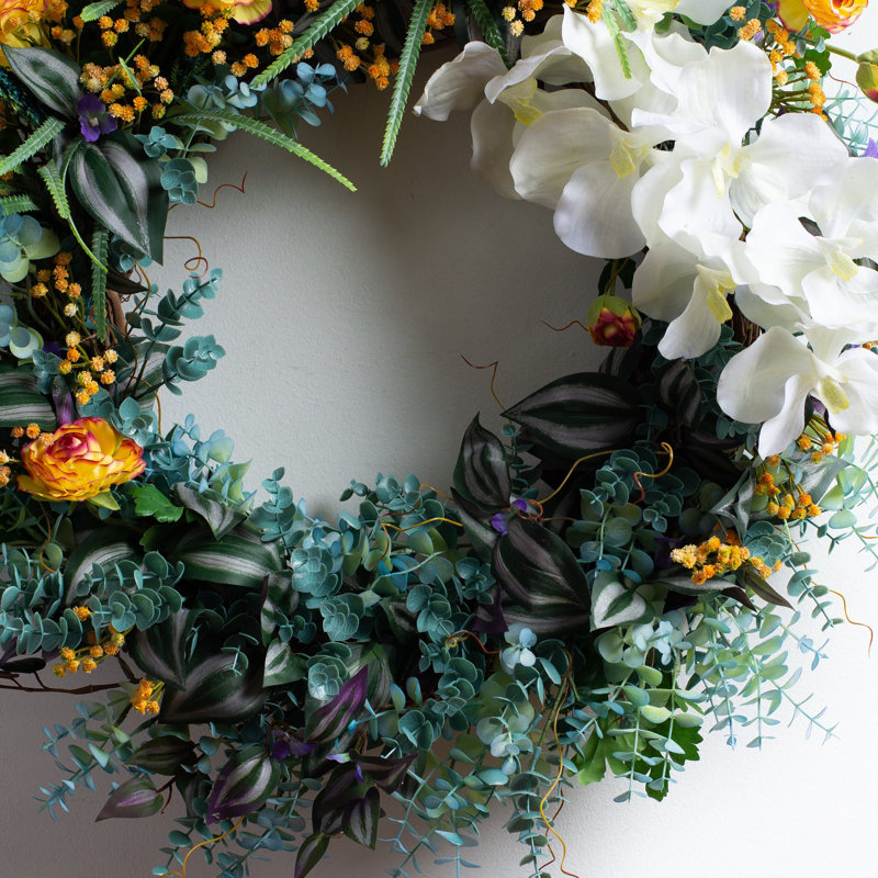 Couronne sous la mer - orchidée, eucalyptus turquoise et renoncule jaune printemps été, H 30 po x l 30 po x P 6 po