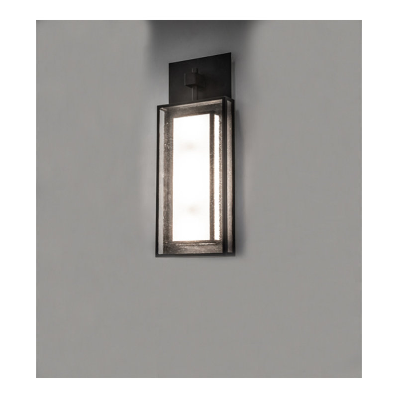 Quadrato 4 - Light Armed Sconce