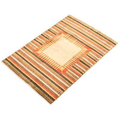Tapis à main one-of-kind-noué la 2010 crème et noir crème/rouge/noir 4 pi 1 po x 5 pi zone en laine de 10 po Emille