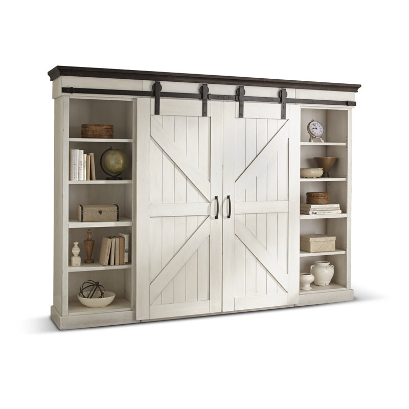 Santa Fe Entertainment Center, Off-White