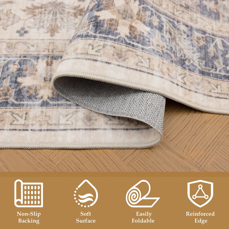 Tapis oriental lavable et pliable Eaglin, 94 po x 118 po