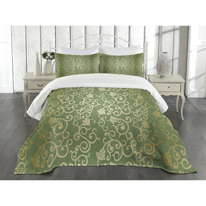 Green and Yellow Quilted Queen Bedspread Set with Pillow Shams