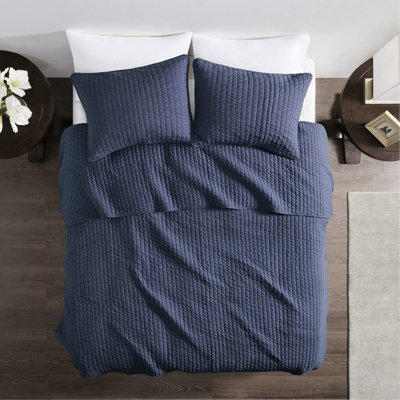 King/ King Quilt Navy - Reversible With Microfiber And Cotton Filledattractive 3 Piece Filled Essence