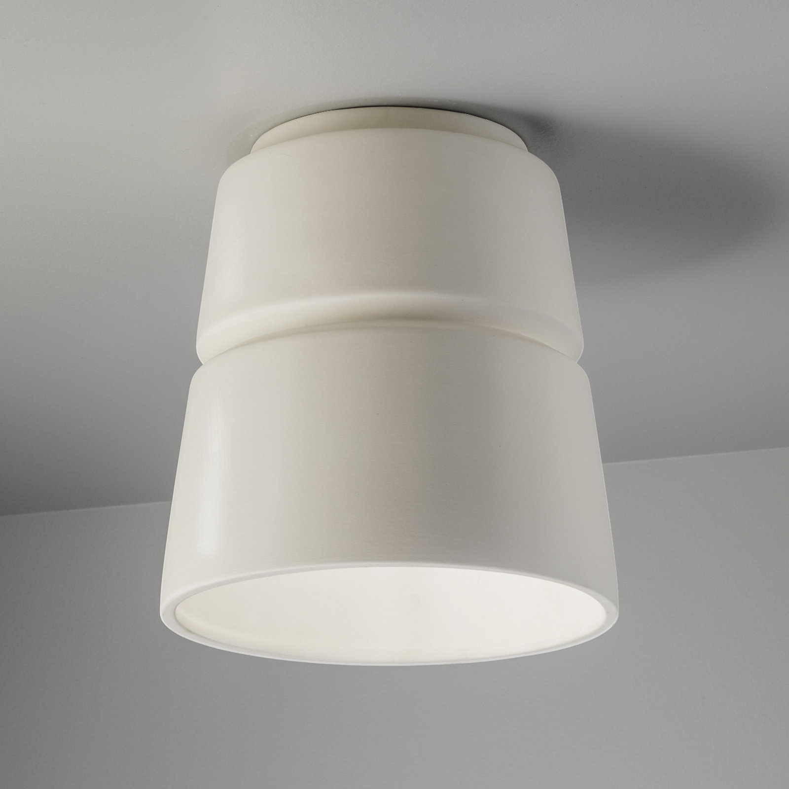 Logan Ceramic Empire Outdoor Flush Mount, Matte White, Incandescent (Not Included)