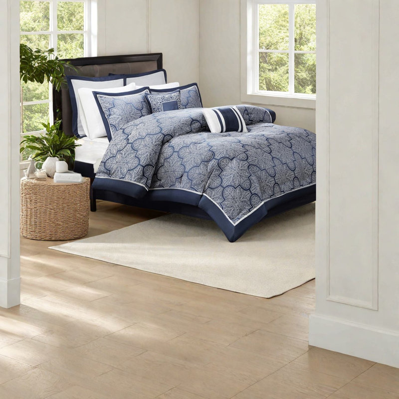 Elegant Jacquard Bedding Sets, Polyester Comforter, Navy Design For Home