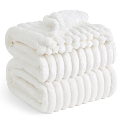 Bedsure Super Soft Fleece Blanket with Classic Stripe Pattern