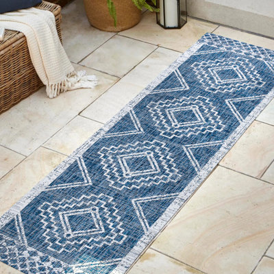Yorba Diamond Tribal Medallion Blue/Ivory Indoor/Outdoor Rug