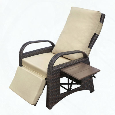Fauteuil inclinable réglable en osier PE avec table intégrée