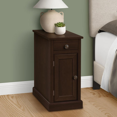Desdamona End Table