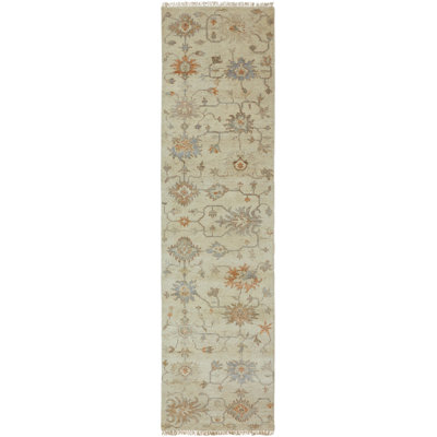 Wool Oriental Area Rug in Ivory