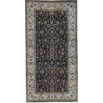Tapis noir et ivoire de haute qualité noué à la main