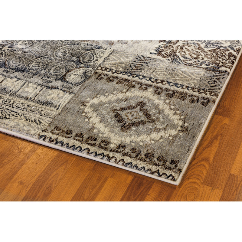 Dobromir Floral Indoor Rug, Rectangle 2' x 3'11"