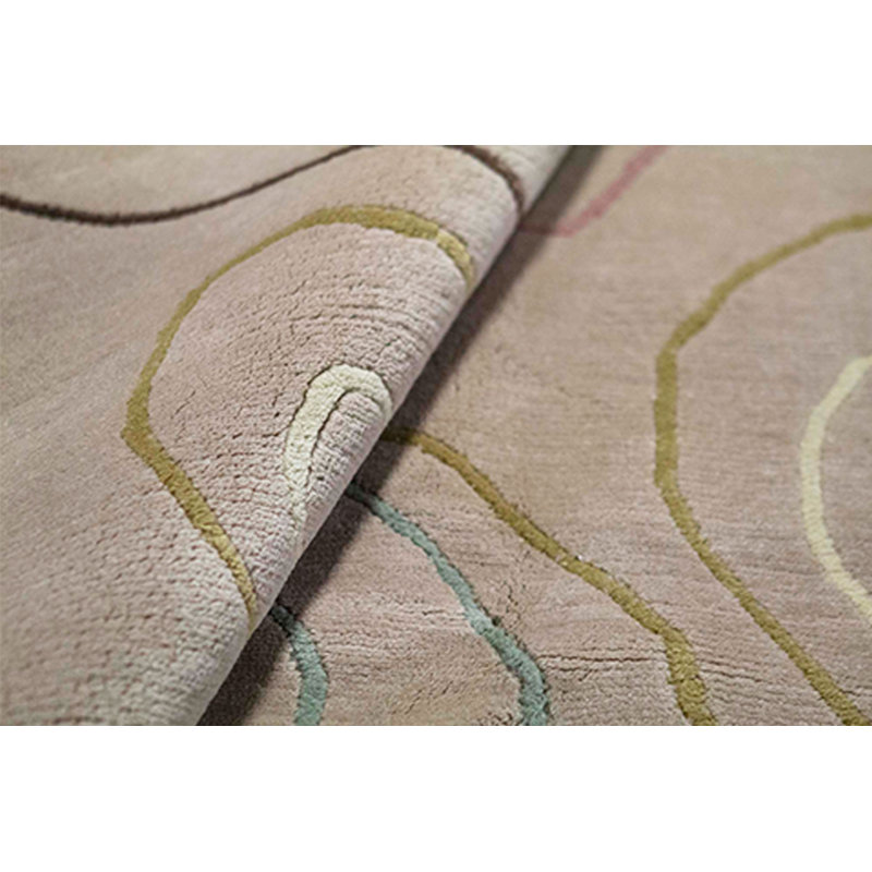Tapis beige foncé de haute qualité noué à la main