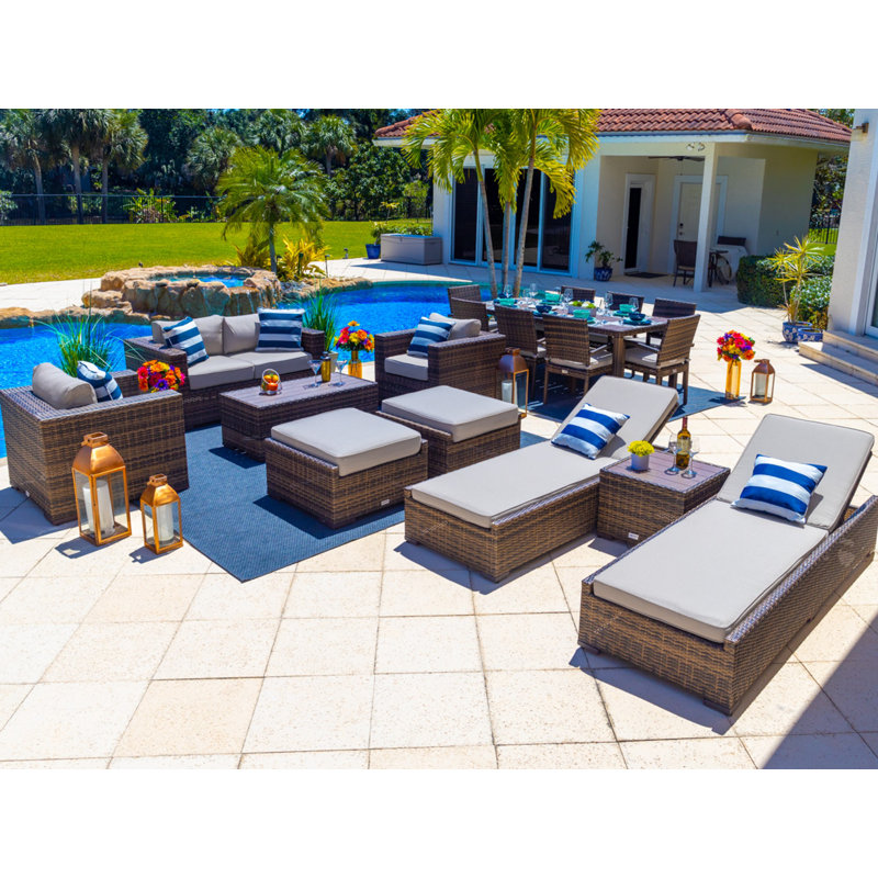 Ensemble de patio complet en rotin 18 pièces avec coussins Sorrento, Toile Sunbrella® gris argenté, Brun