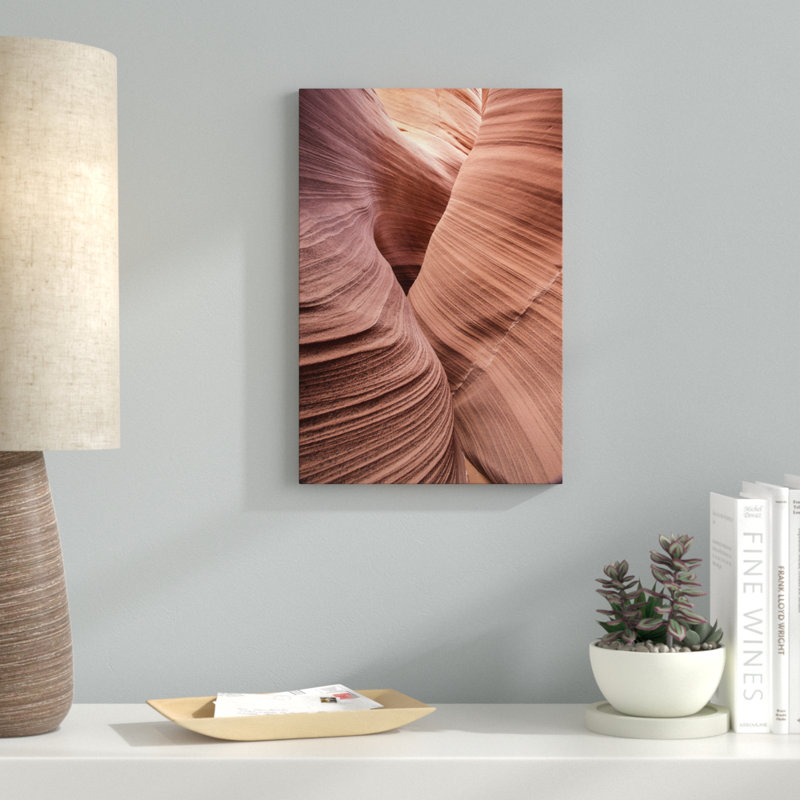 «Spiral V» par Moises Levy - reproduction de photo sur toile, H 40 po x l 26 po x P 1,5 po, Toile tendue, Pas de tapis