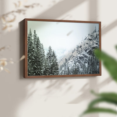 «Snowfall in Cascadia II V1», reproduction encadrée