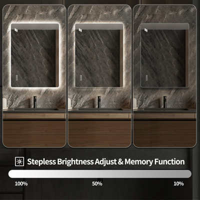 Miroir de salle de bain 24 po x 32 po à DEL avec rétroéclairage