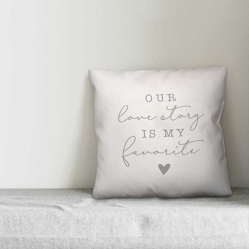 Coussin décoratif « love story is my préféré », Polyester / Bourre en polyester, 20 po x 20 po