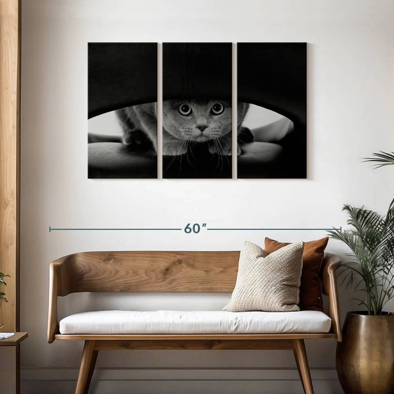 Peeking Cat, H 28 po x l 45 po