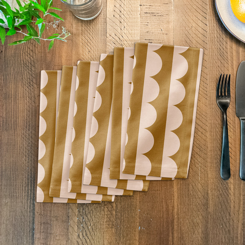 Flagstaff Scalloped Circle 10" Napkin