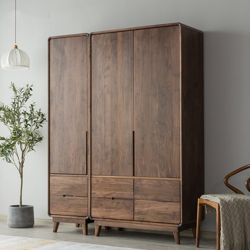 Armoire moderne et simple en bois massif