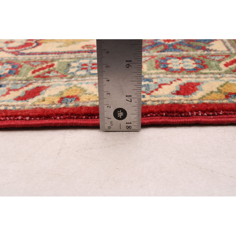 Tapis rouge Finest Ghazni 5 pi 9 po x 8 pi 10 po