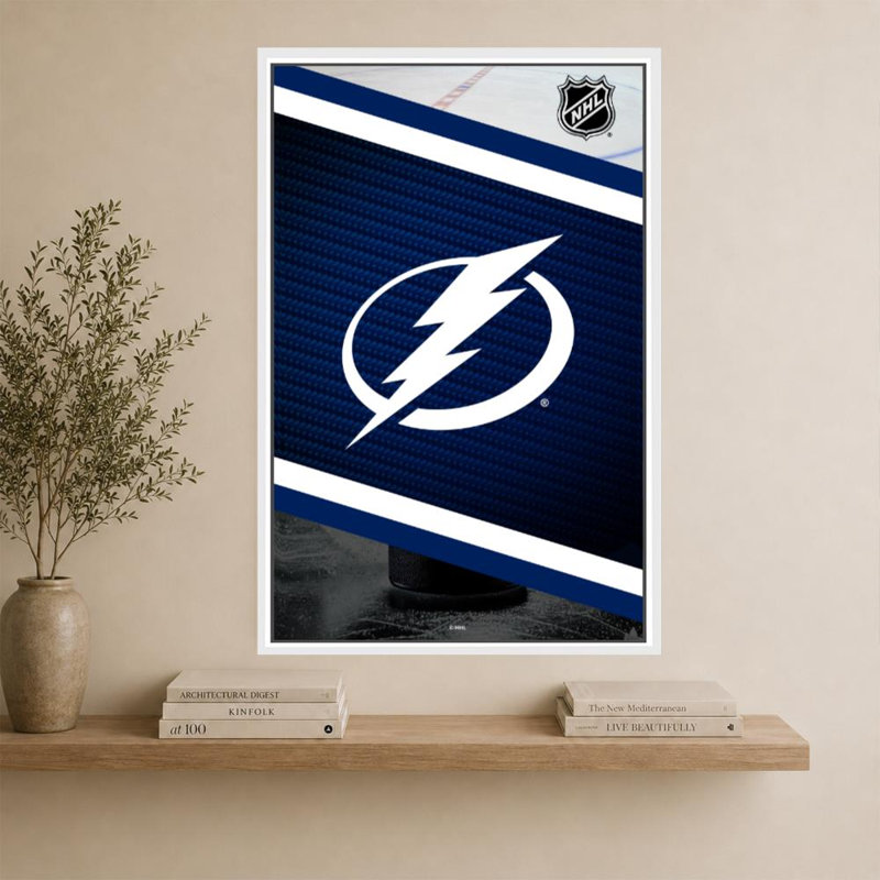 Décoration murale du Lightning de Tampa Bay (NHL), H 60 po x l 40 po, Cadre flottant biseauté, Blanc