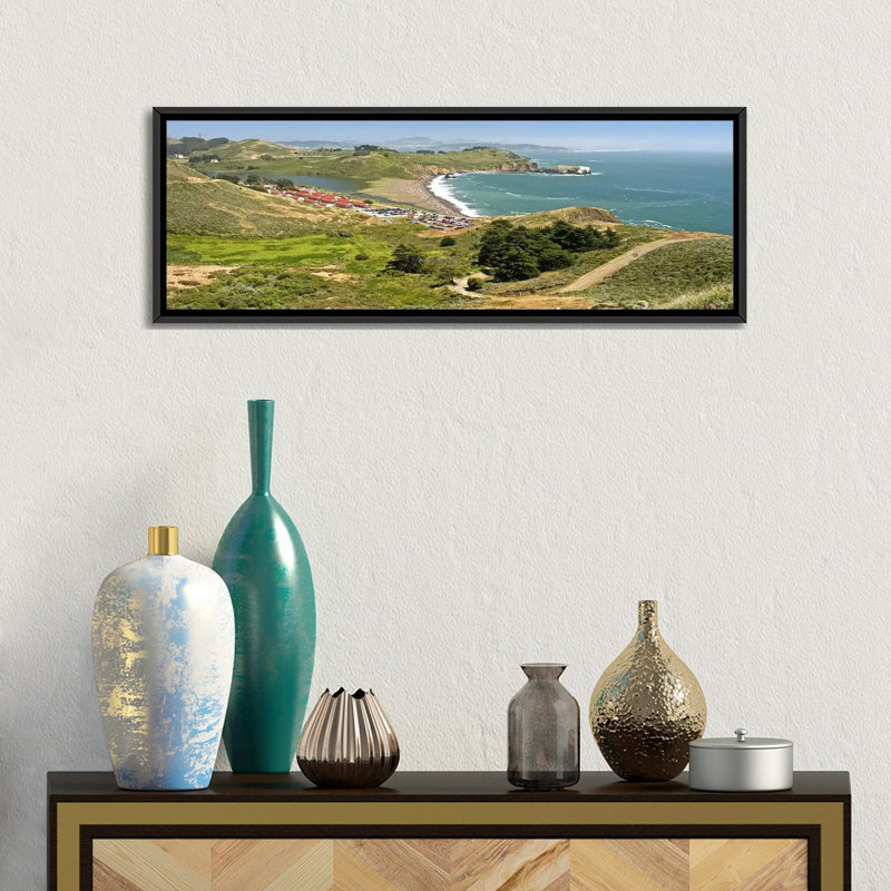 «Marin Headlands and Rodeo Cove San Francisco, California», reproduction de photo sur toile, H 16 po x l 48 po x 1,5 po
