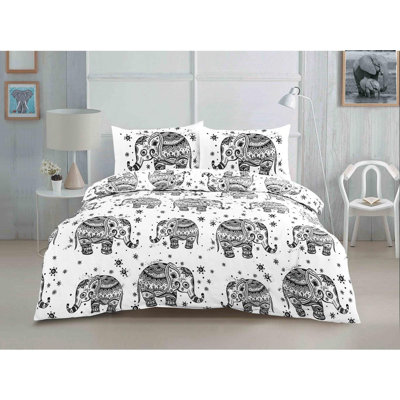 Bowra Animal Print Duvet Cover Set with Pillowcases Included